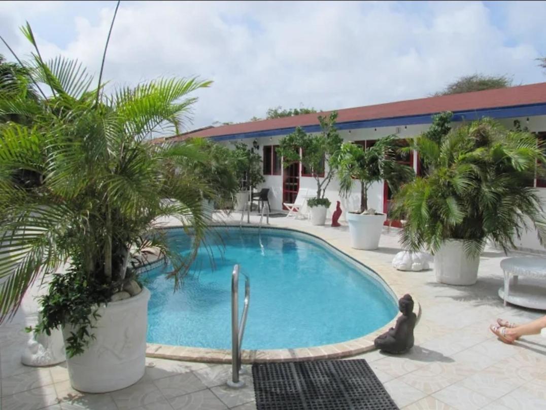 First Day Hotel On Aruba! Oranjestad Exterior photo